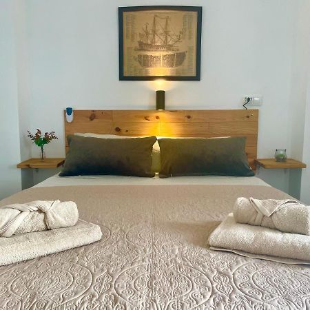 Gatu Casa Muse Junto A La Playa, Vista Al Mar, Aire Acc, Terraza, Wifi Y Chimenea " Preferente Mayores De 25 Anos Y Familias " El Puerto de Santa María Exteriör bild